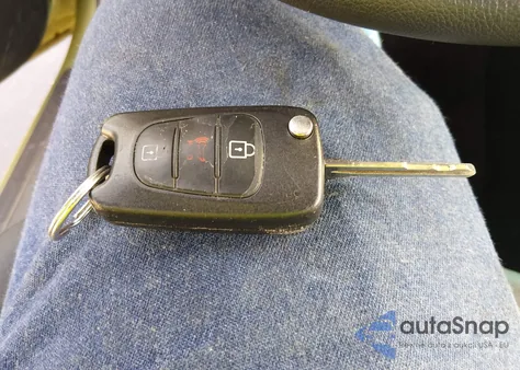 2011 Kia Soul + from USA, damaged, VIN KNDJT2A21B7304200